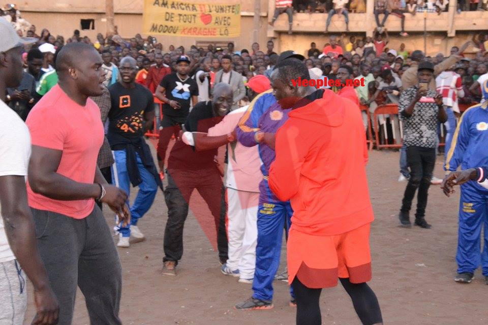 27152894_467903033605765_54794040_n