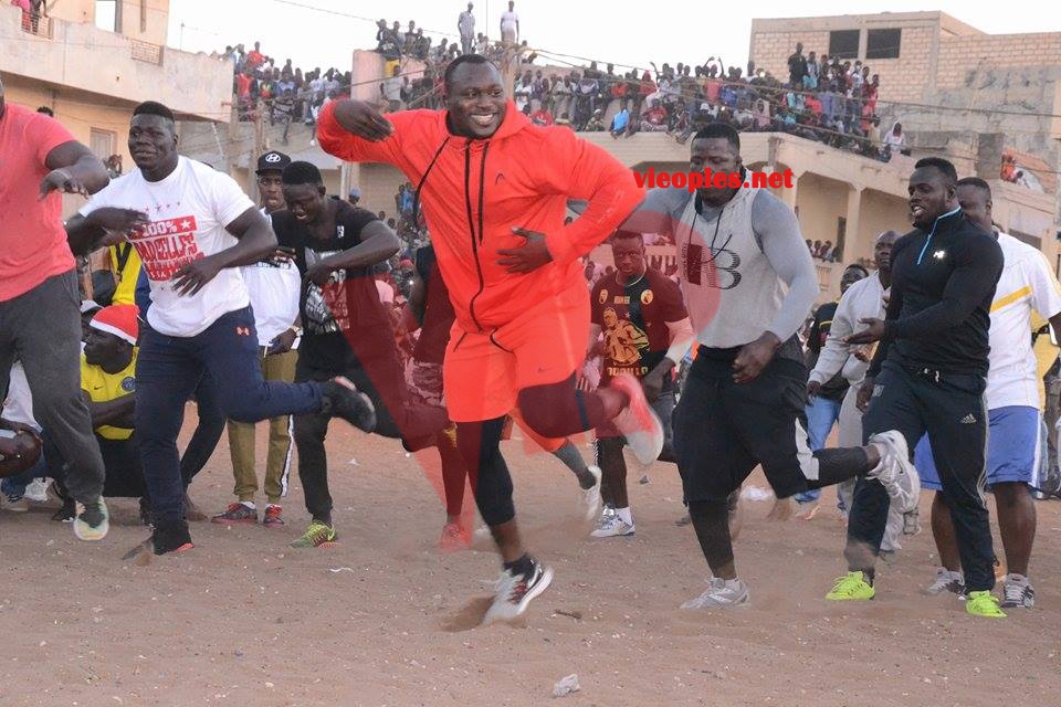 27292004_467901446939257_2054500688_n