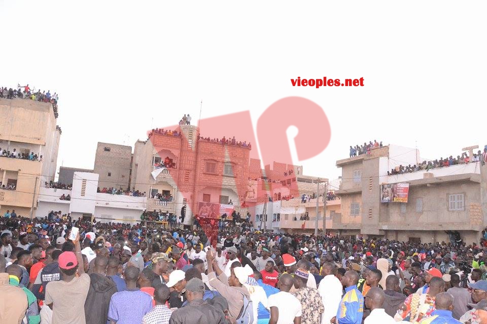 27292320_467900193606049_382770959_n