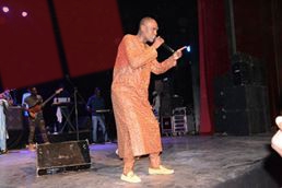 27294194_468899886839413_765345798_n