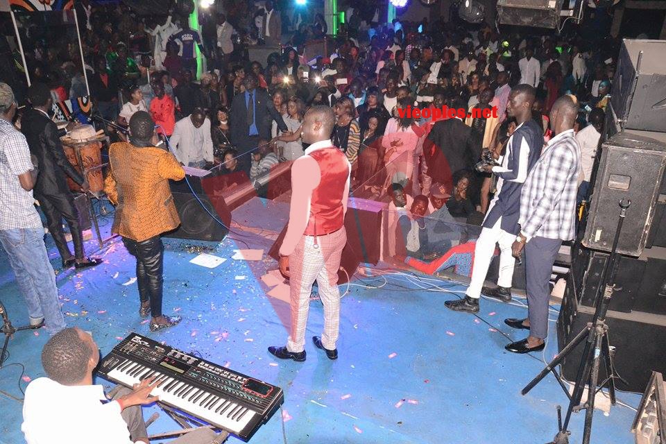 received_472462263149842